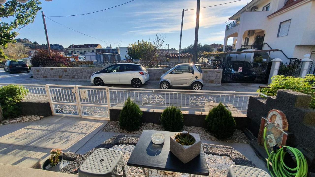 Panos' Studio Myrina Exterior photo